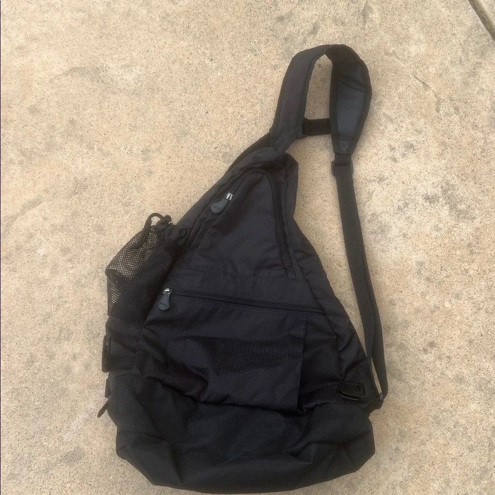 AmeriBag Unisex Large Black Nylon Healthy Back Messenger Backpack Bag